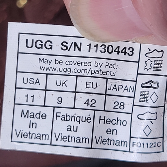 UGG Hapsburg zip Waterproof shearling boots. - Picture 10 of 13